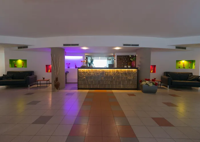 Bel 3 Hotel 3*