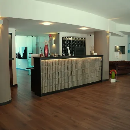 贝尔3酒店 酒店